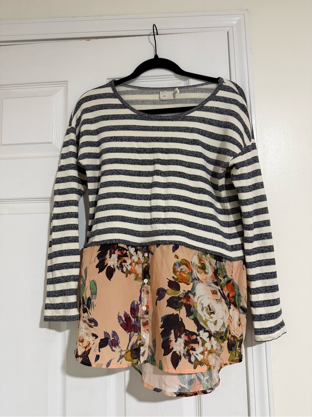 Source Unknown Navy & Cream Striped Top with Peach Floral Hem